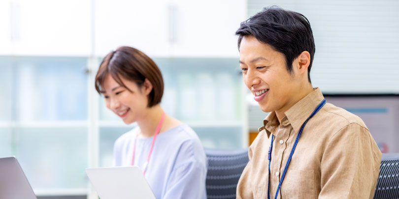 ITエンジニアのためのキャリアアップと収入水準を理解するガイド